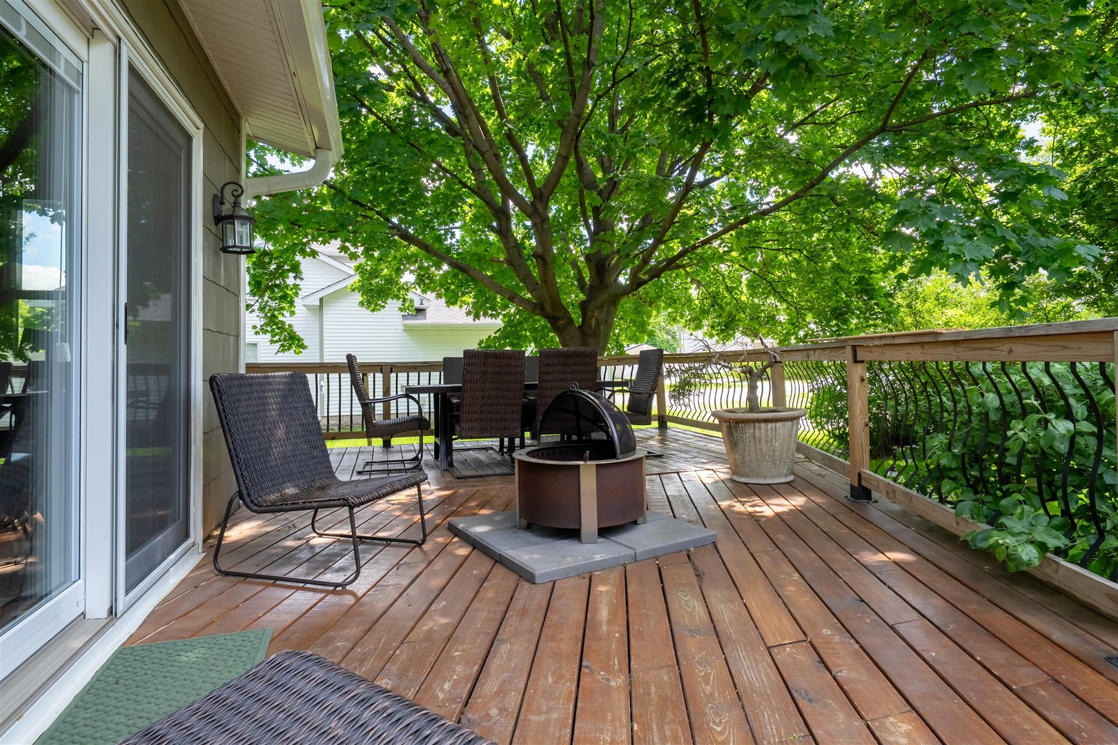 405 N Franklin Street, Roanoke, IL 61561