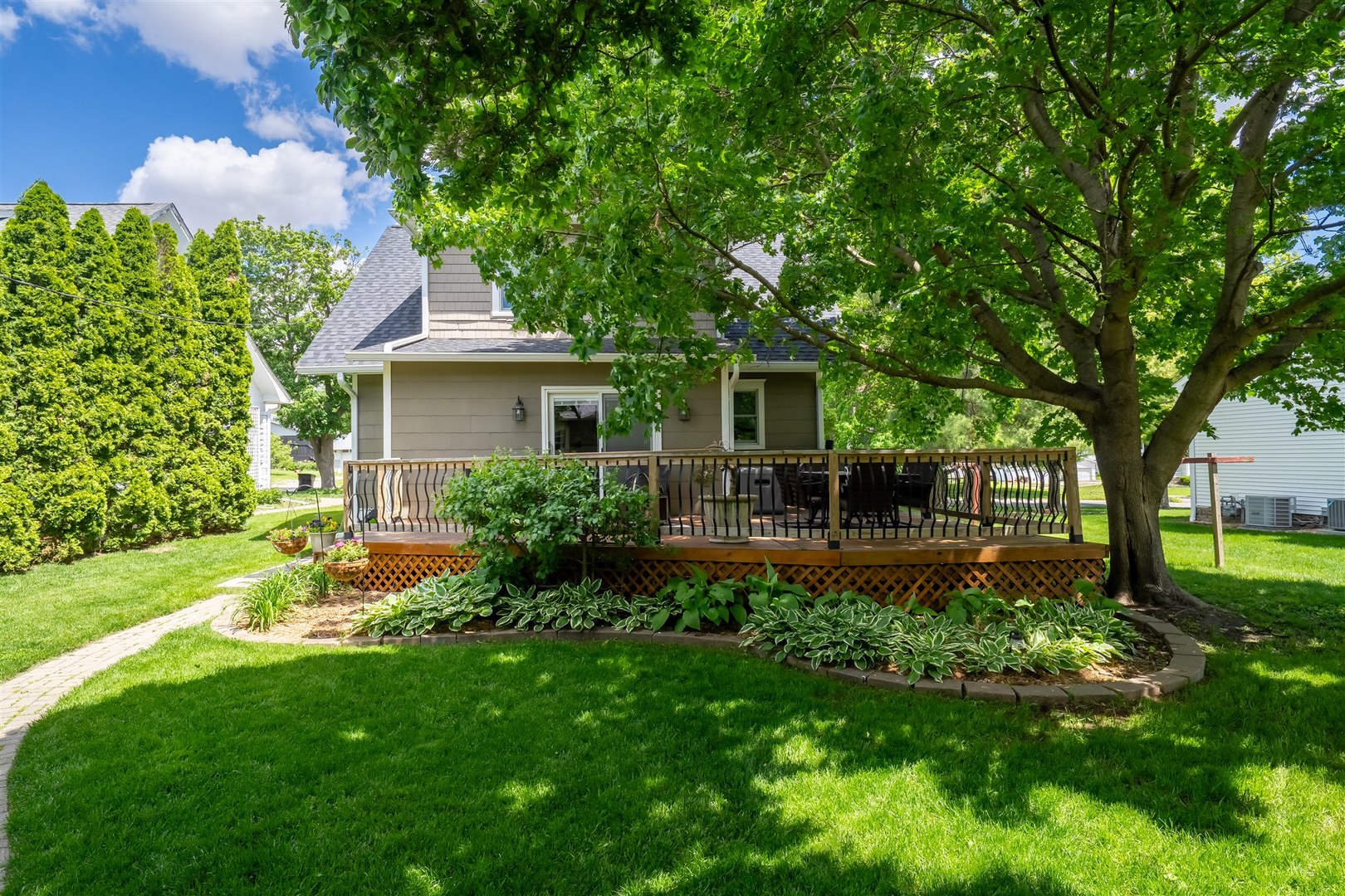 405 N Franklin Street, Roanoke, IL 61561