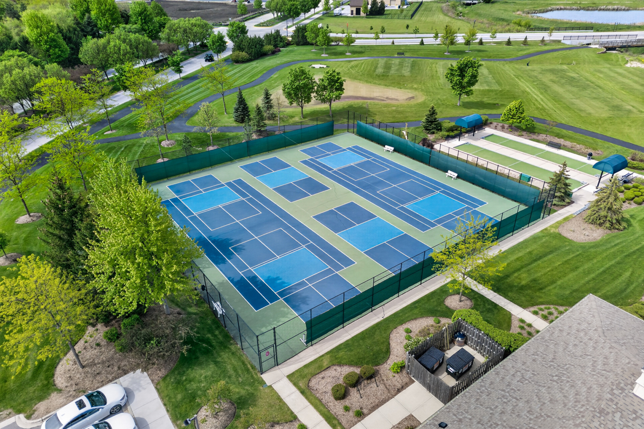 1021 Crestview Lane, Pingree Grove, IL 60140