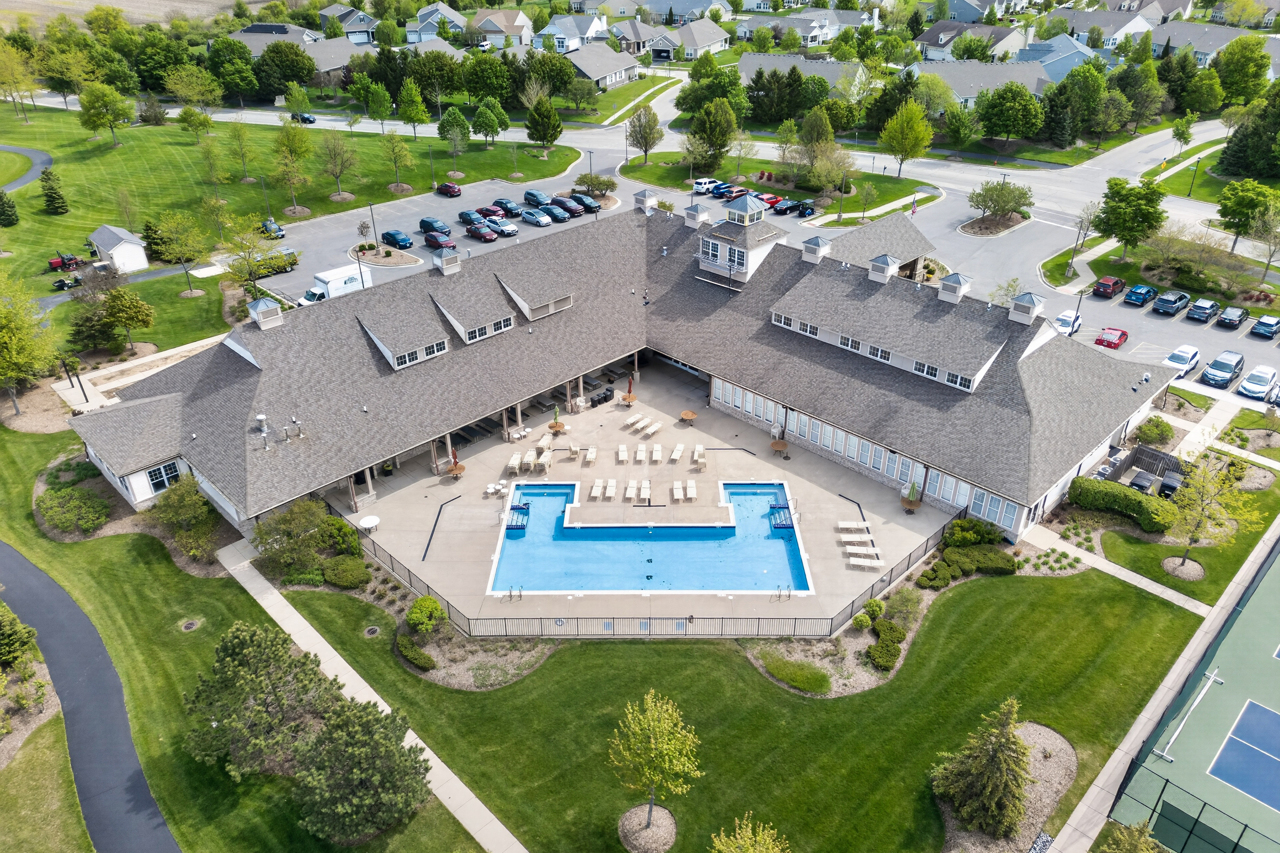 1021 Crestview Lane, Pingree Grove, IL 60140