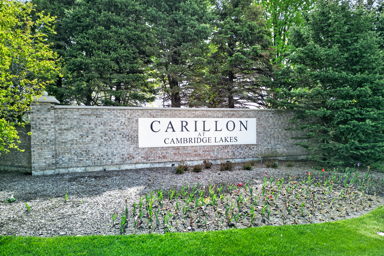 1021 Crestview Lane, Pingree Grove, IL 60140