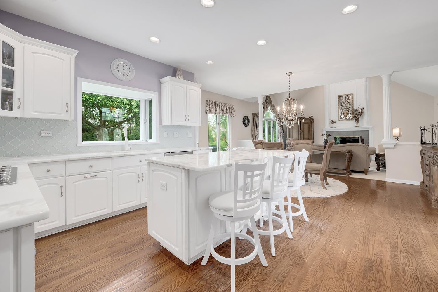 6714 Sweetbriar Lane, Darien, IL 60561