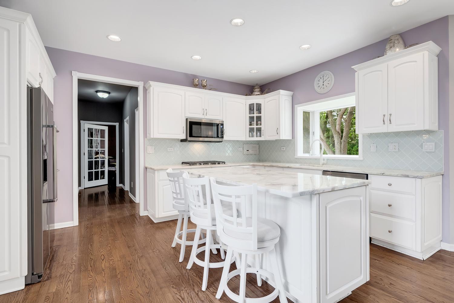 6714 Sweetbriar Lane, Darien, IL 60561