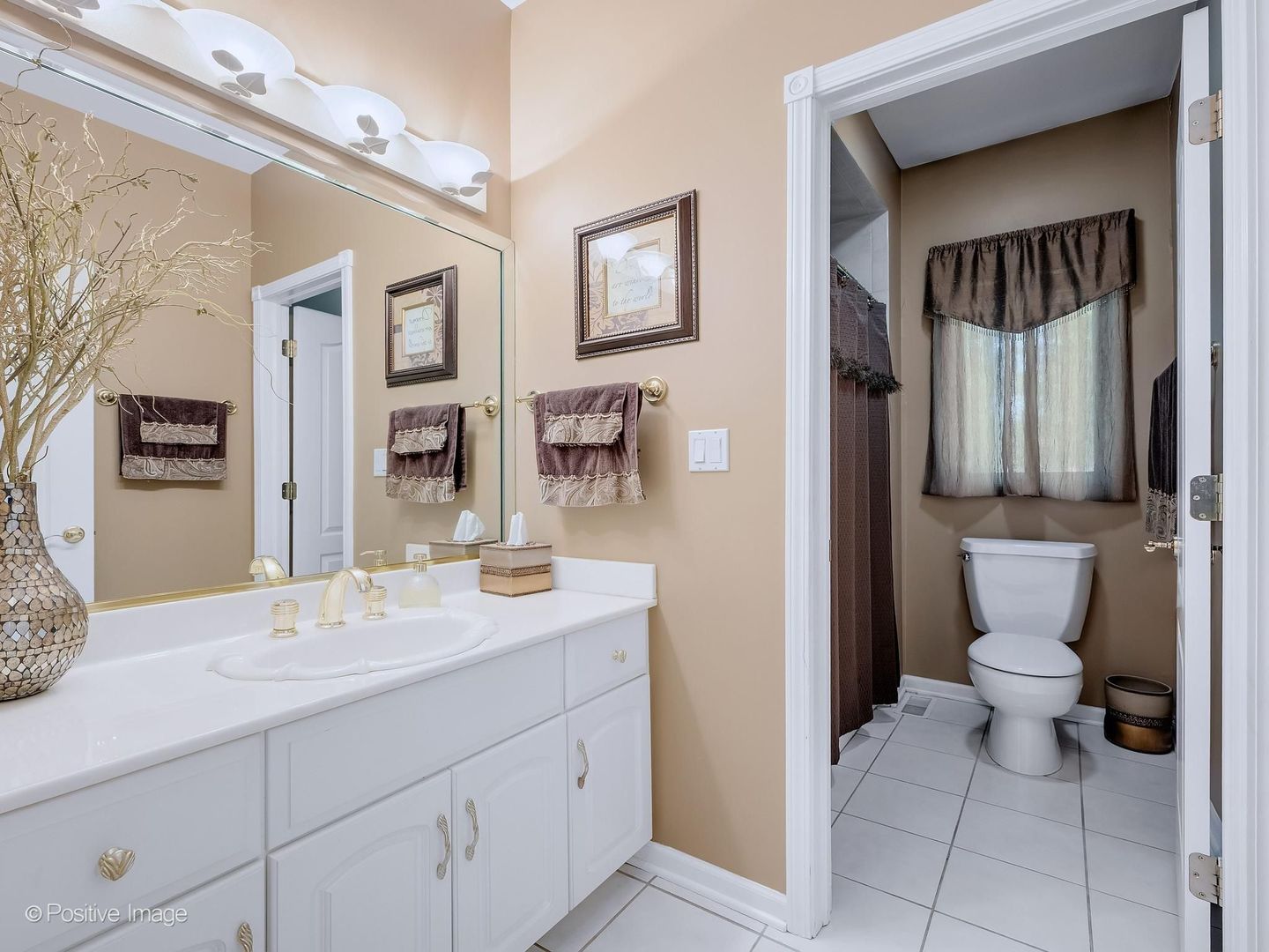 6714 Sweetbriar Lane, Darien, IL 60561
