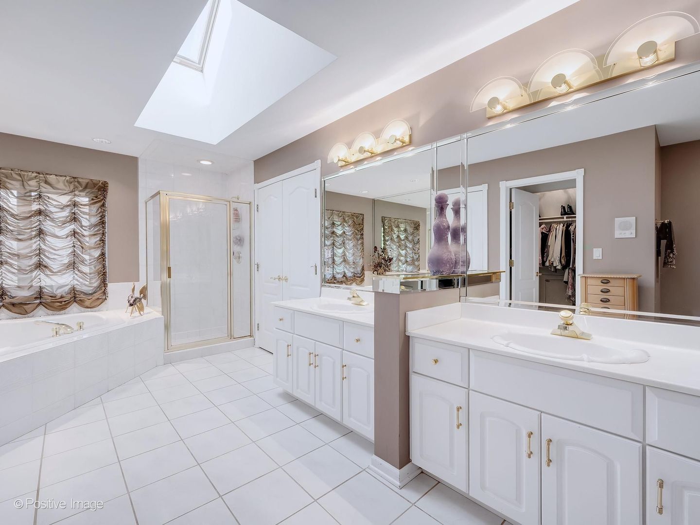 6714 Sweetbriar Lane, Darien, IL 60561
