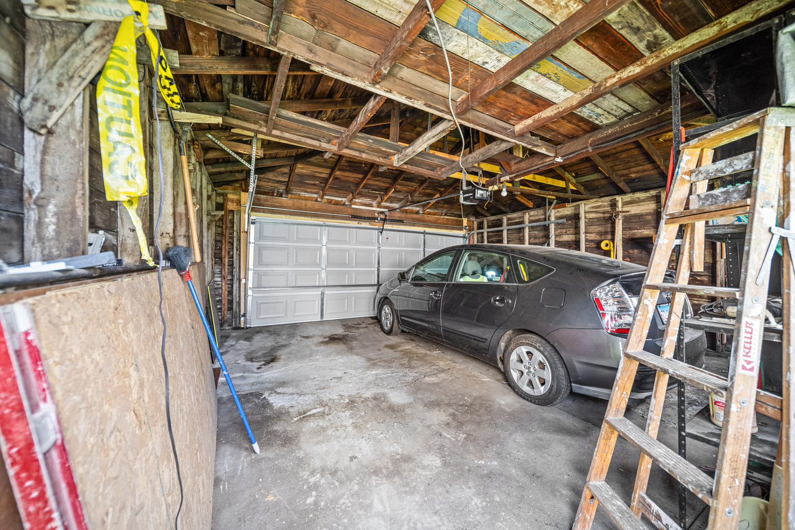 10441 S Avenue H Avenue, Chicago, IL 60617