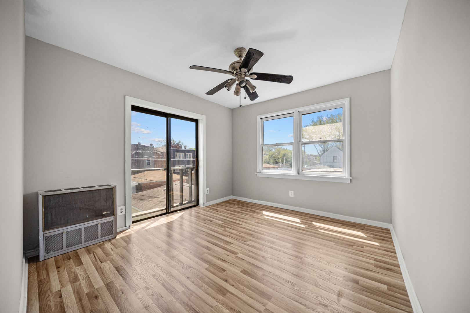 10441 S Avenue H Avenue, Chicago, IL 60617