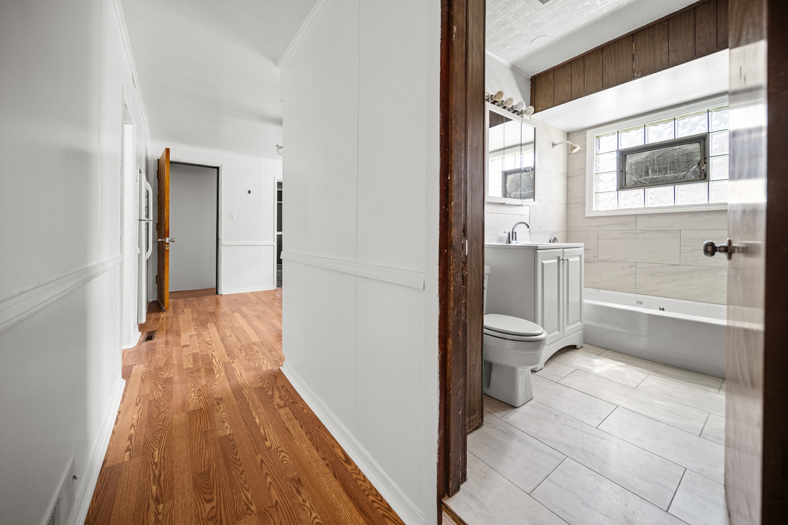 10441 S Avenue H Avenue, Chicago, IL 60617