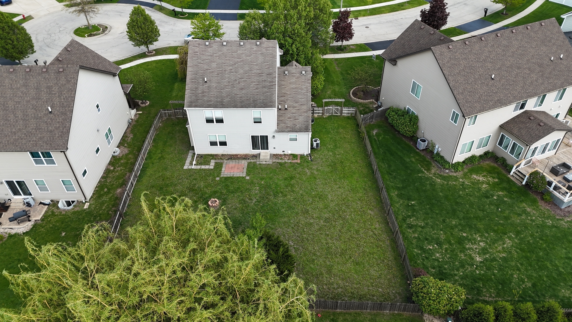 34156 N RED TOP Lane, Round Lake, IL 60073