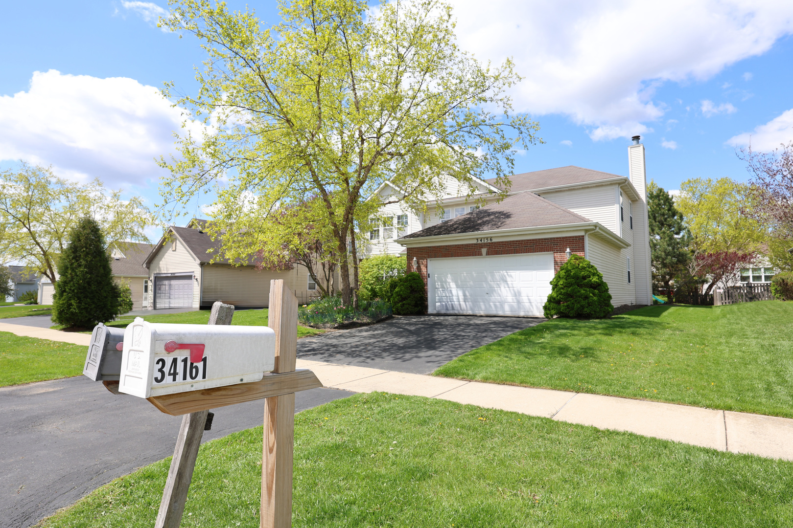 34156 N RED TOP Lane, Round Lake, IL 60073
