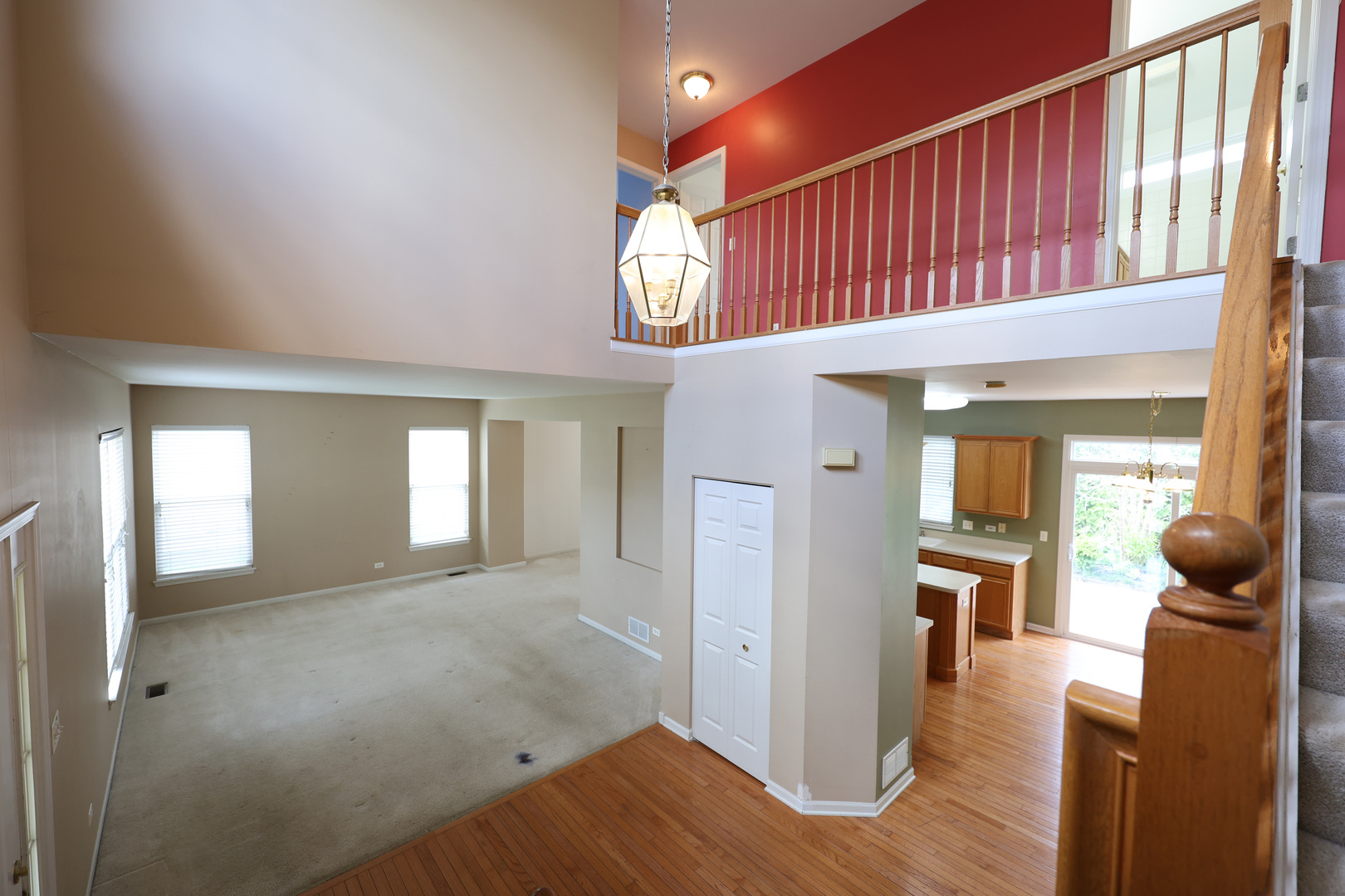 34156 N RED TOP Lane, Round Lake, IL 60073