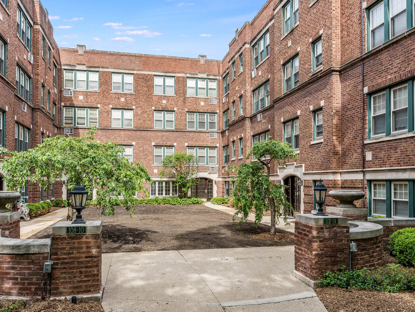112 Lincoln Avenue #G, Riverside, IL 60546