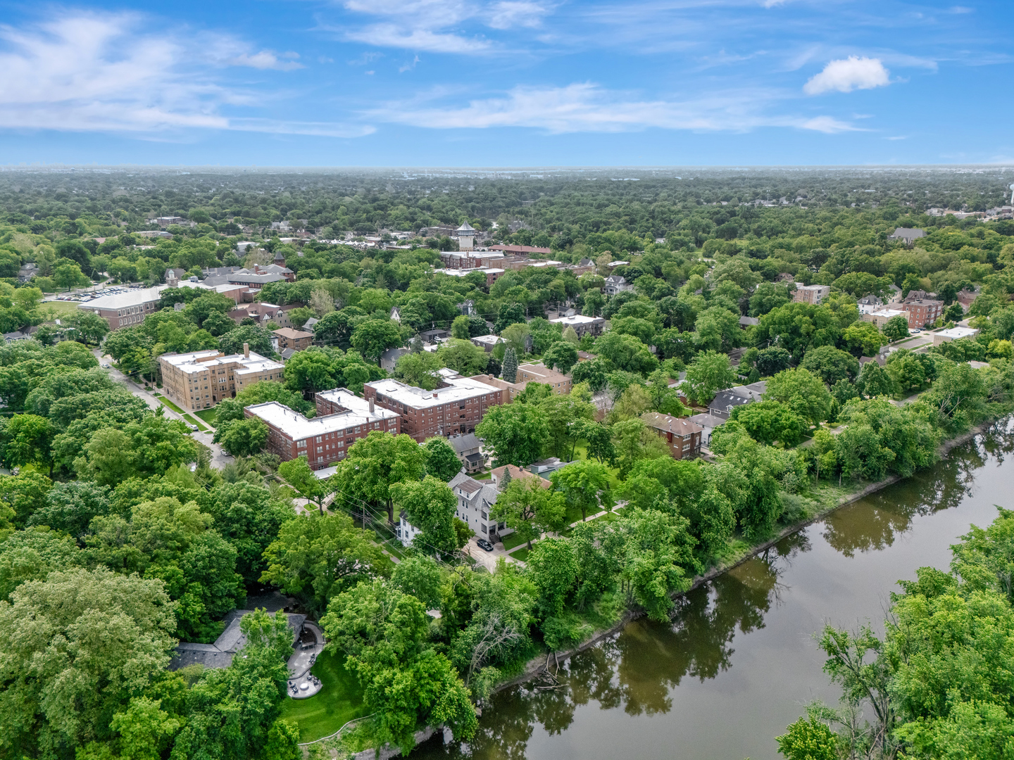 112 Lincoln Avenue #G, Riverside, IL 60546