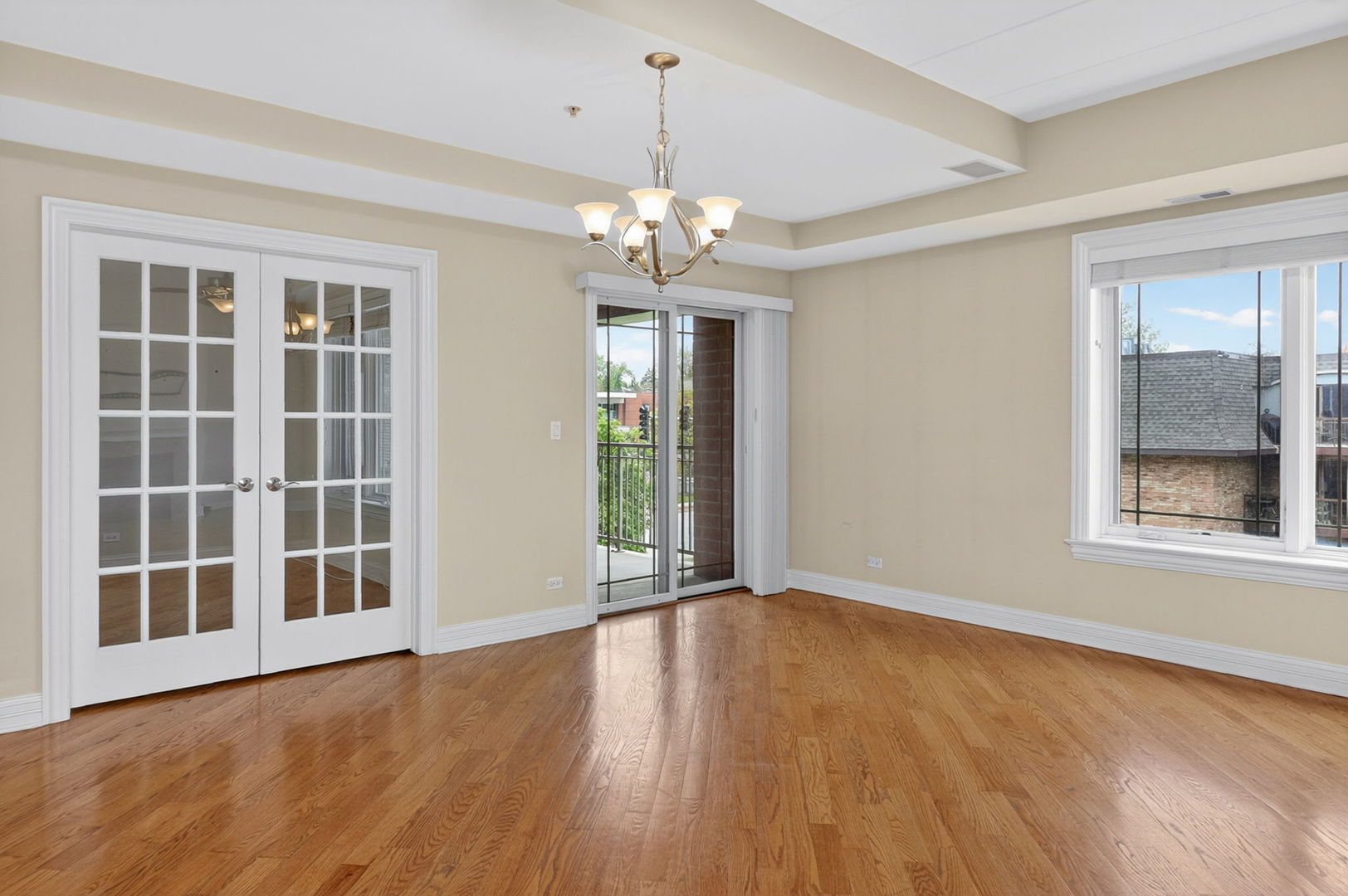 417 N Cass Avenue #3A, Westmont, IL 60559