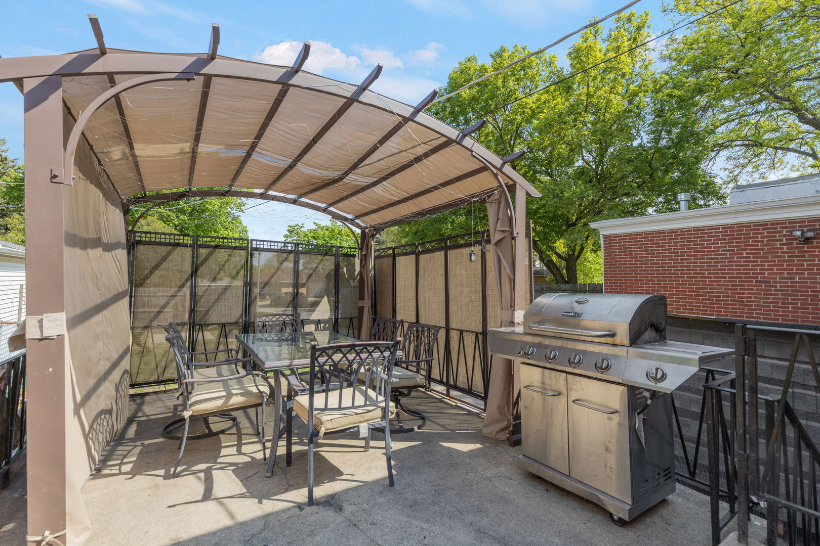 8901 Niles Center Road, Skokie, IL 60076