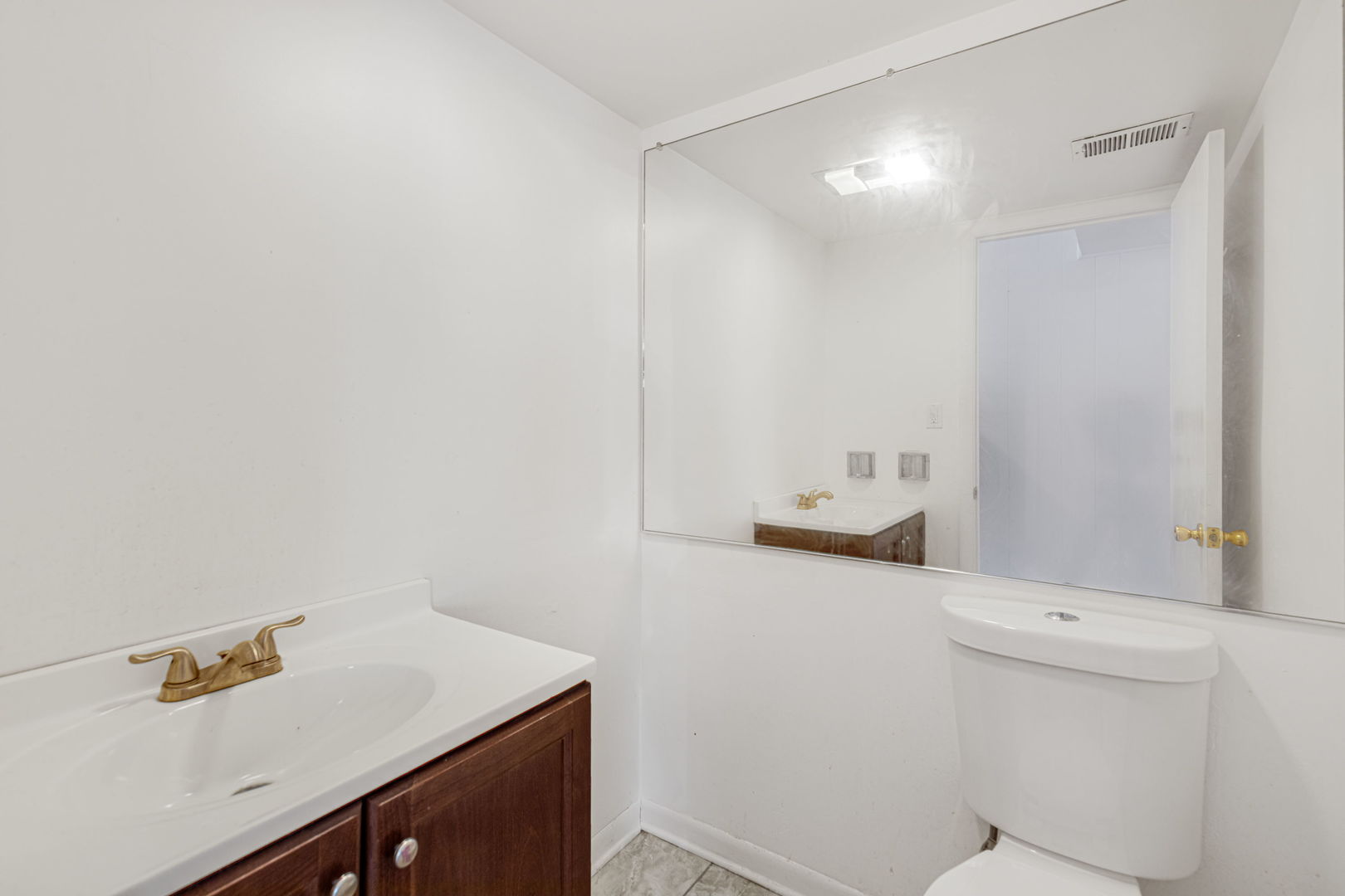 8901 Niles Center Road, Skokie, IL 60076