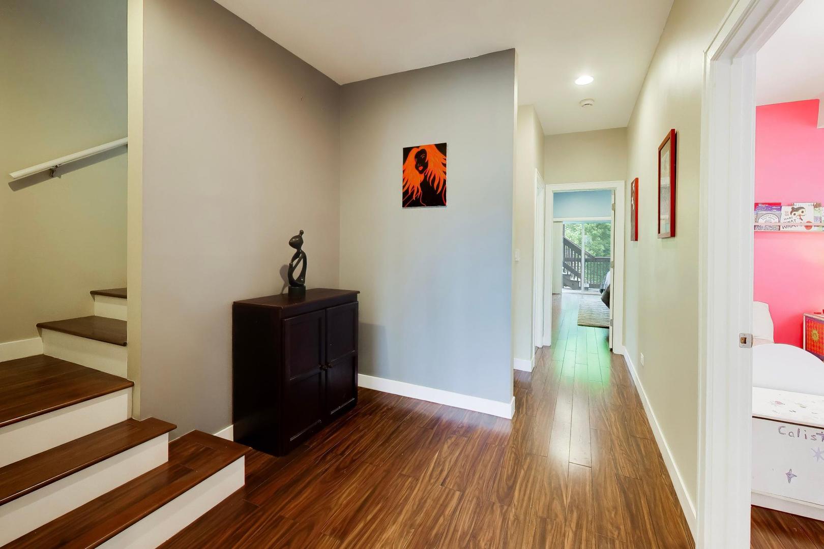 3526 W McLean Avenue, Chicago, IL 60647
