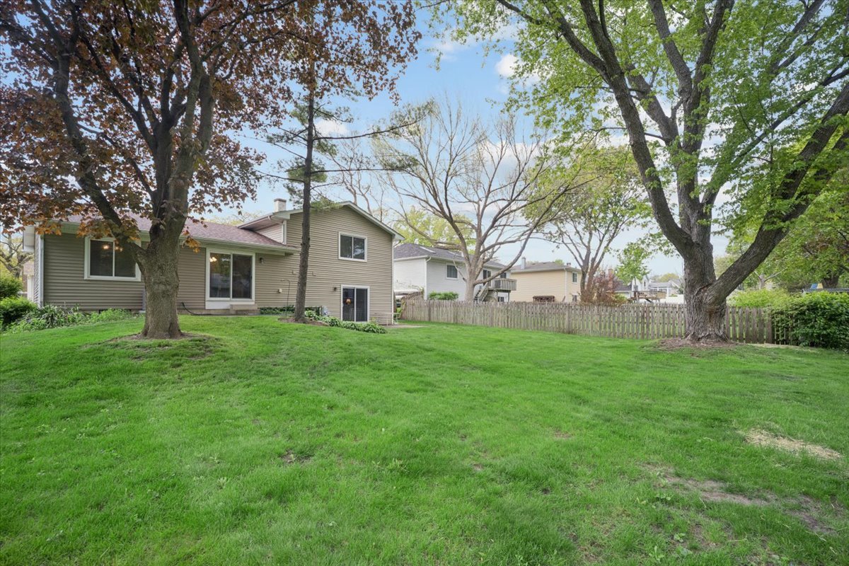 51 Chelsea Lane, Cary, IL 60013