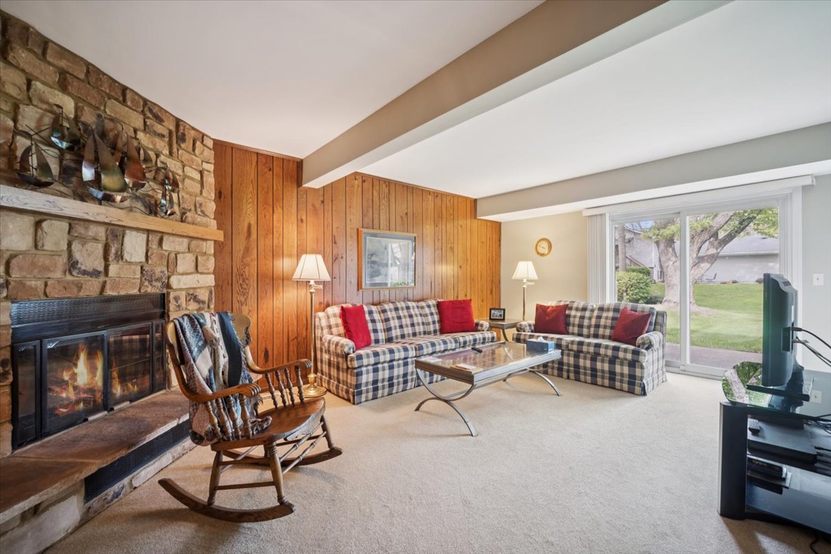 51 Chelsea Lane, Cary, IL 60013