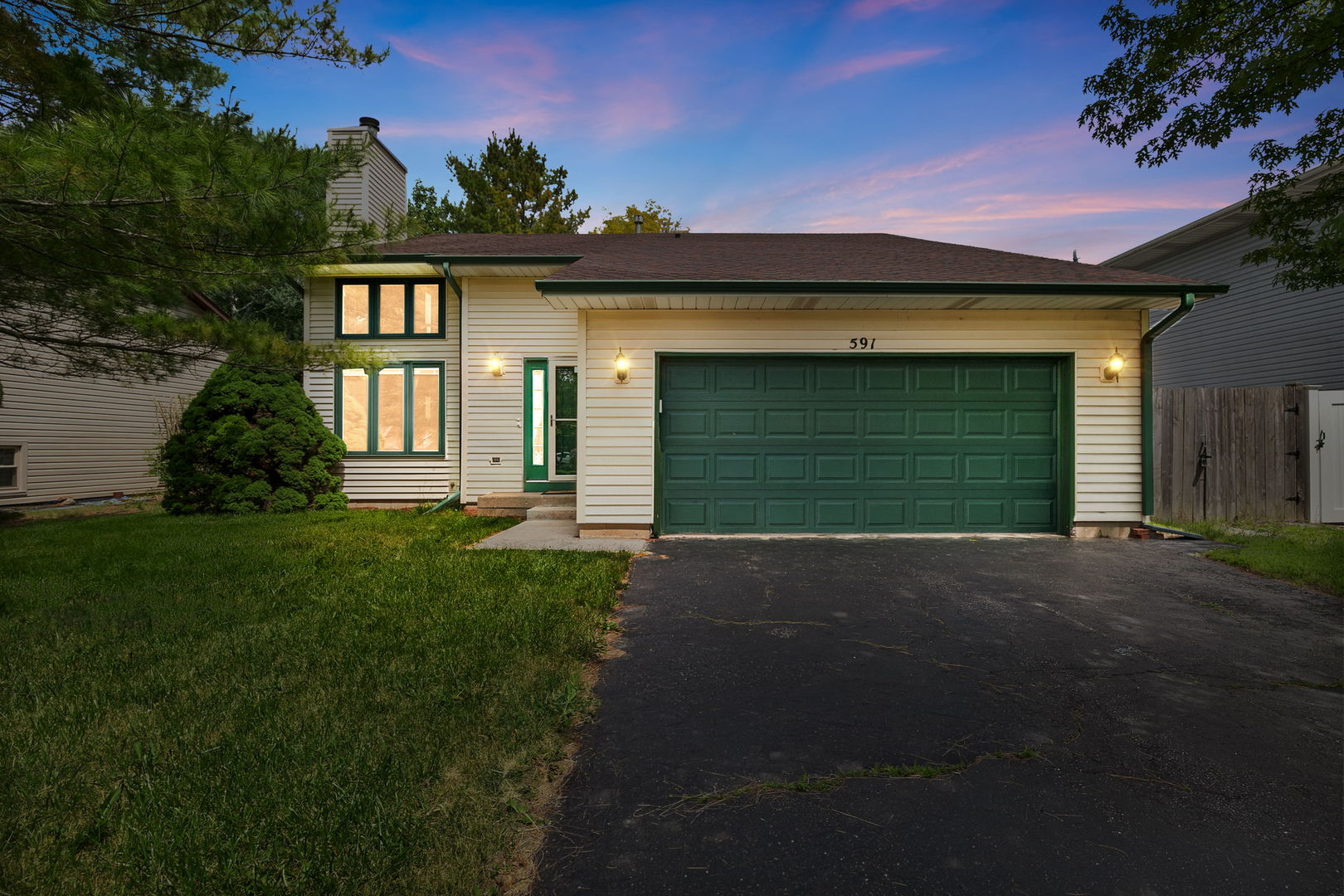 591 Roosevelt Court, Grayslake, IL 60030