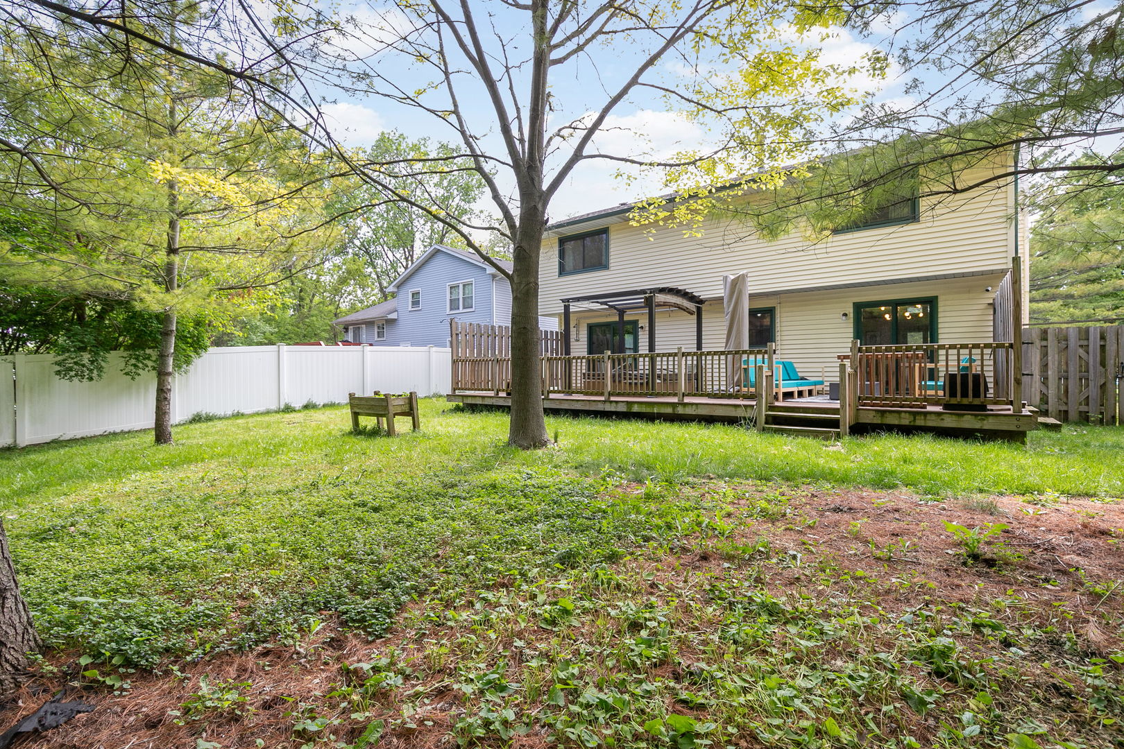 591 Roosevelt Court, Grayslake, IL 60030