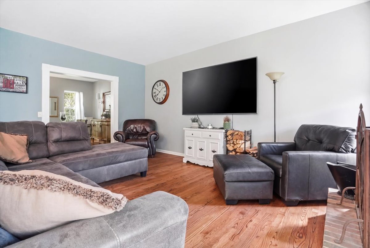 1062 Mount Vernon Drive, Grayslake, IL 60030