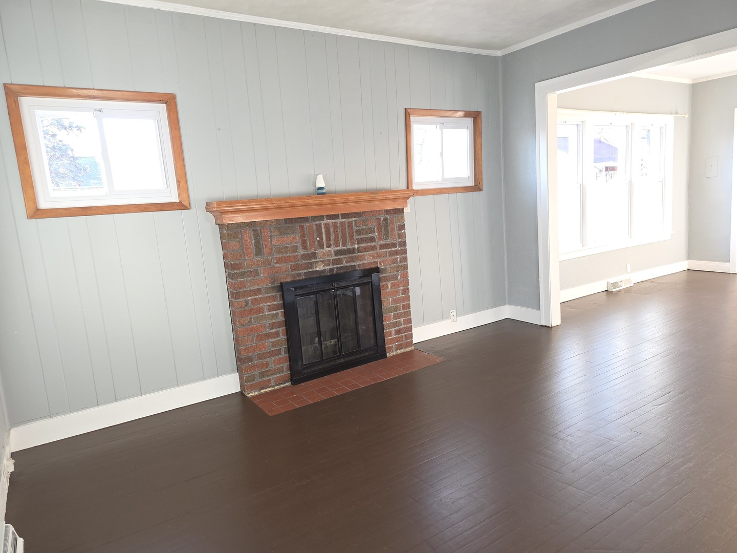 634 W Ridgeland Avenue, Waukegan, IL 60085