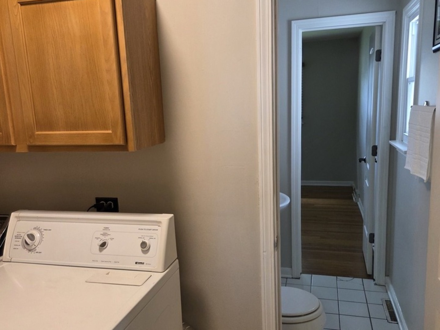 651 W Wrightwood Avenue, Addison, IL 60101