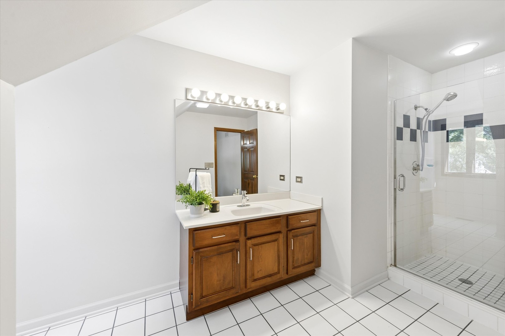 450 Stagecoach Run, Glen Ellyn, IL 60137