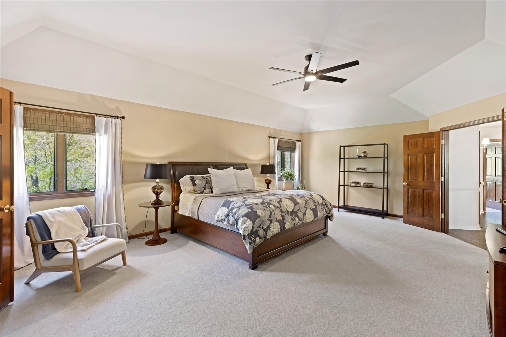 450 Stagecoach Run, Glen Ellyn, IL 60137