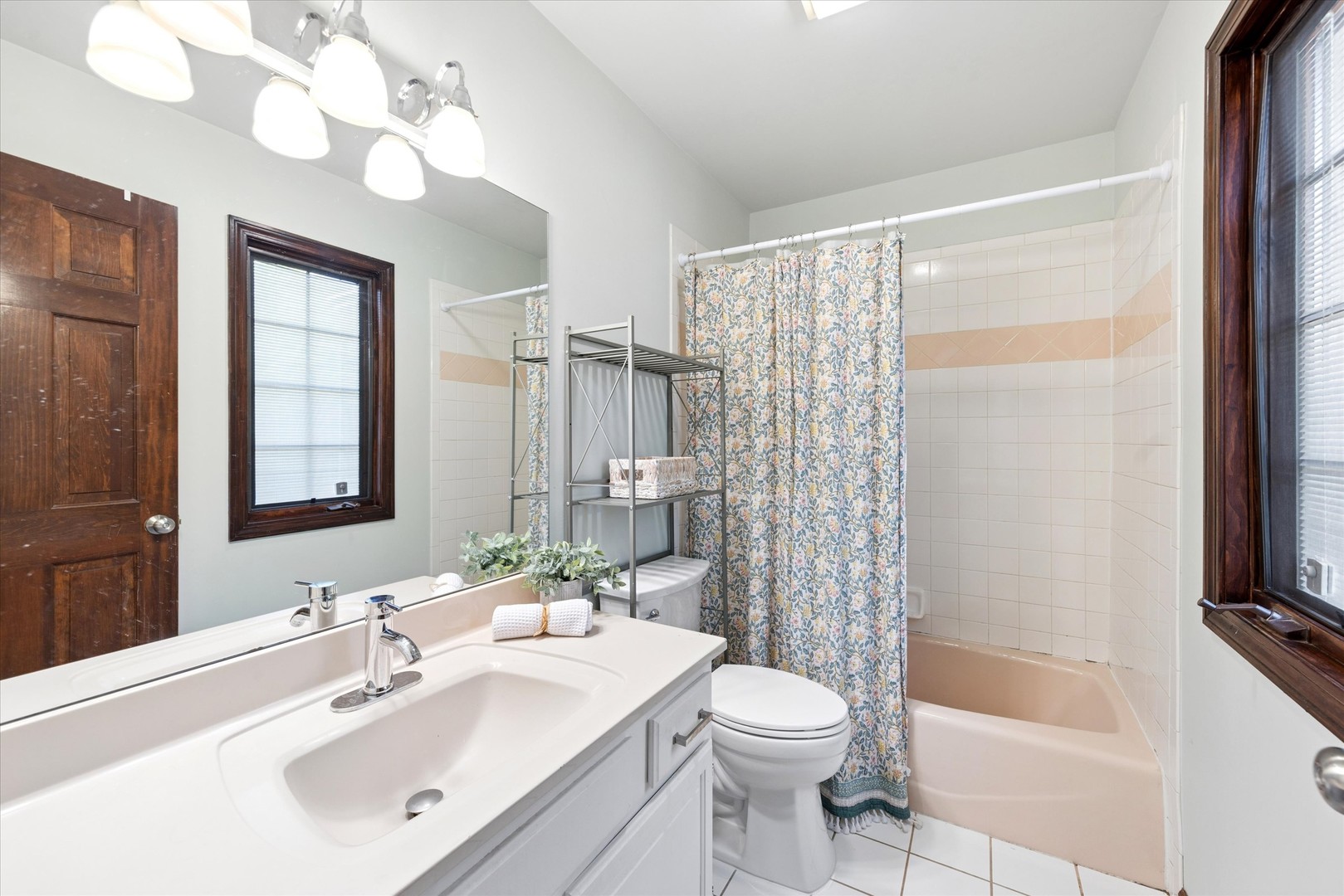 450 Stagecoach Run, Glen Ellyn, IL 60137
