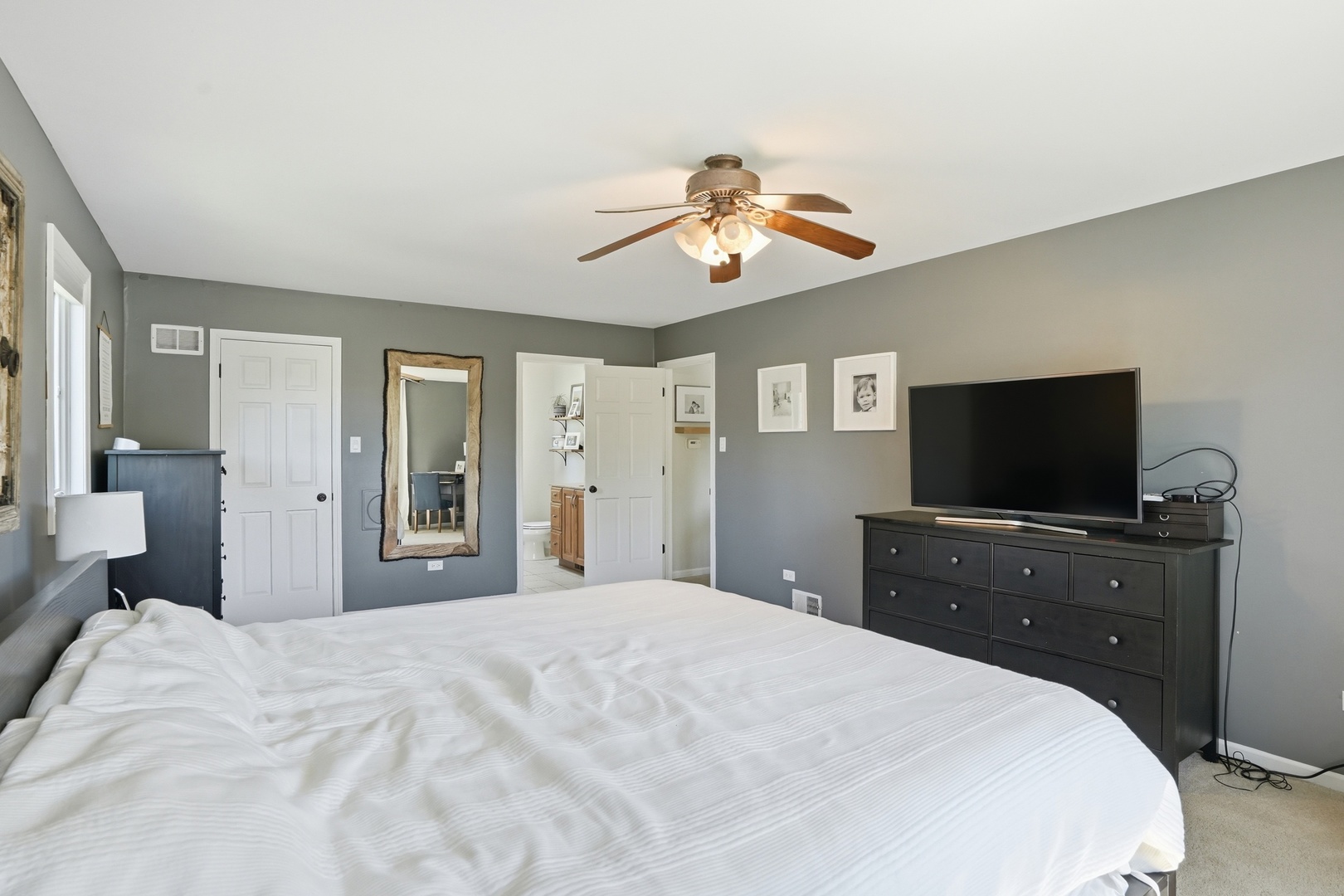 13326 W Creekside Drive, Homer Glen, IL 60491
