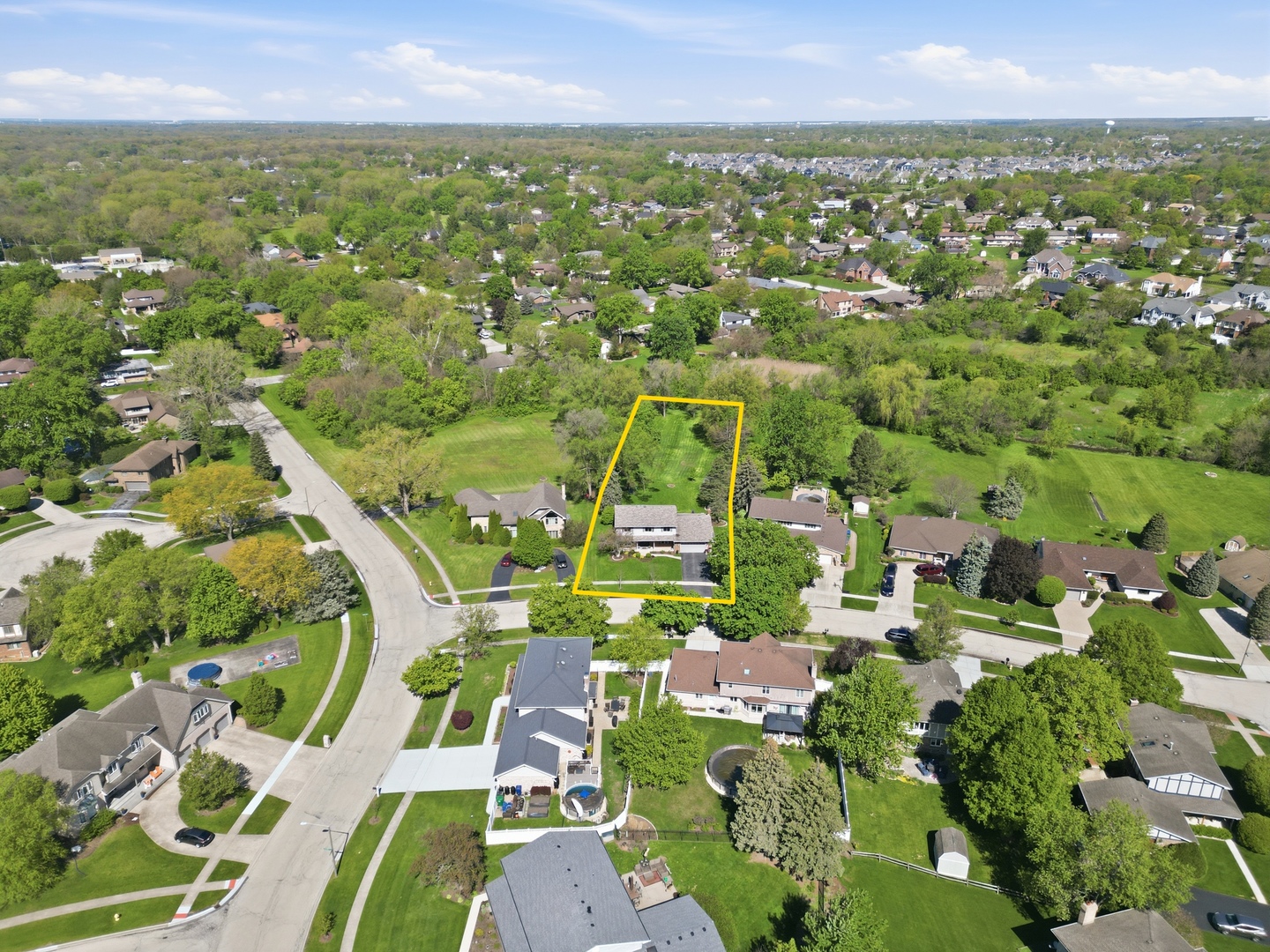 13326 W Creekside Drive, Homer Glen, IL 60491