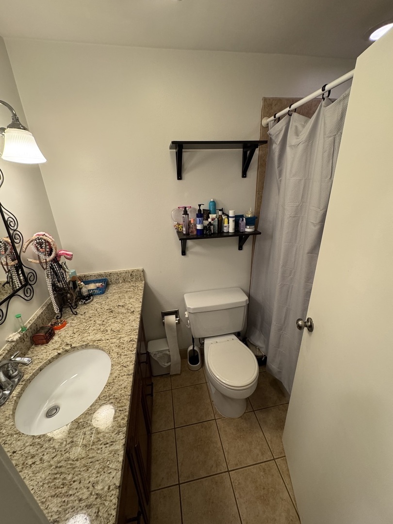 6000 Oakwood Drive #4D, Lisle, IL 60532