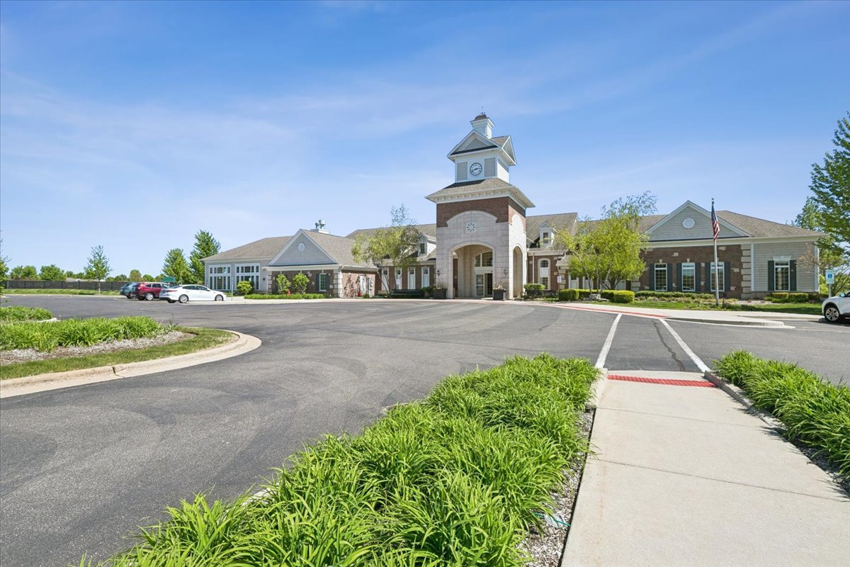 3371 Bagatelle Lane, Mundelein, IL 60060
