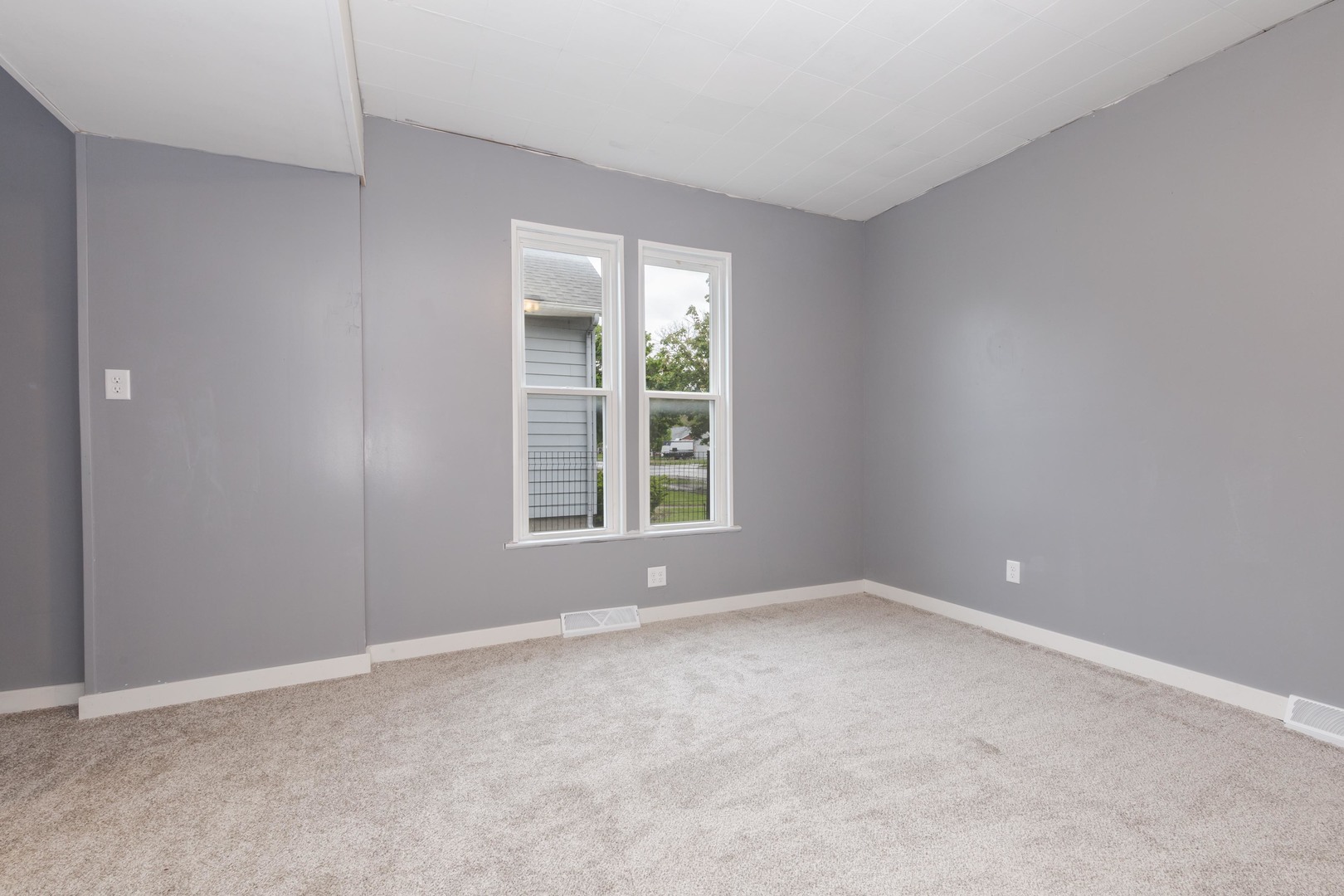 609 E Water Street, Pontiac, IL 61764