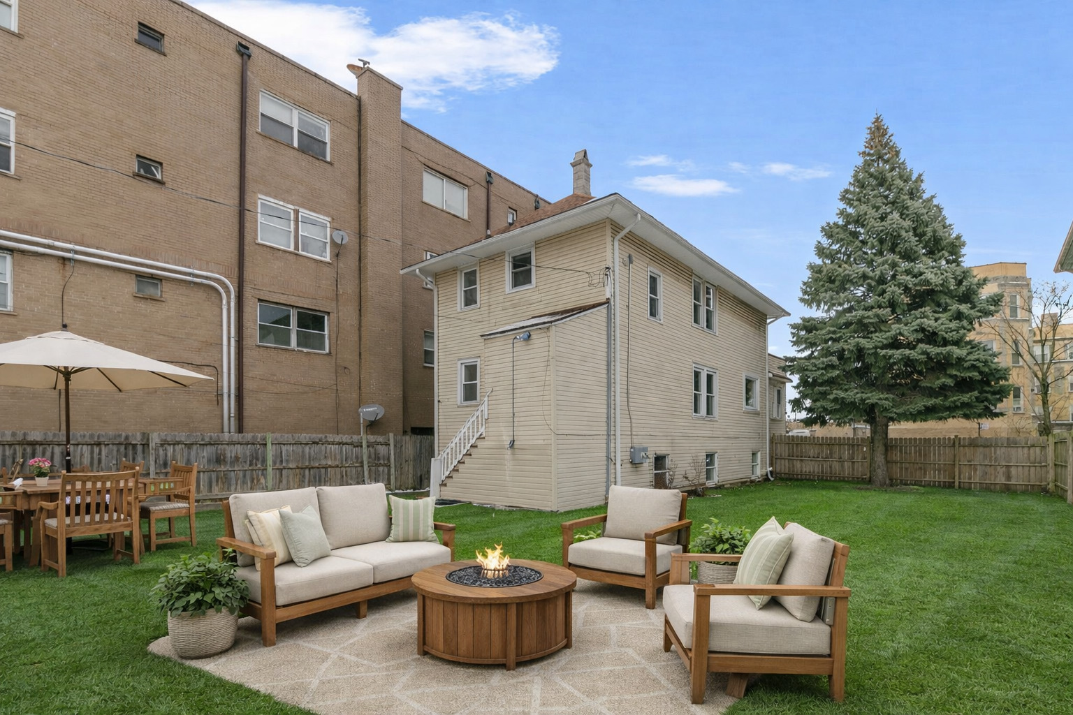1144 N Austin Boulevard #2, Oak Park, IL 60302