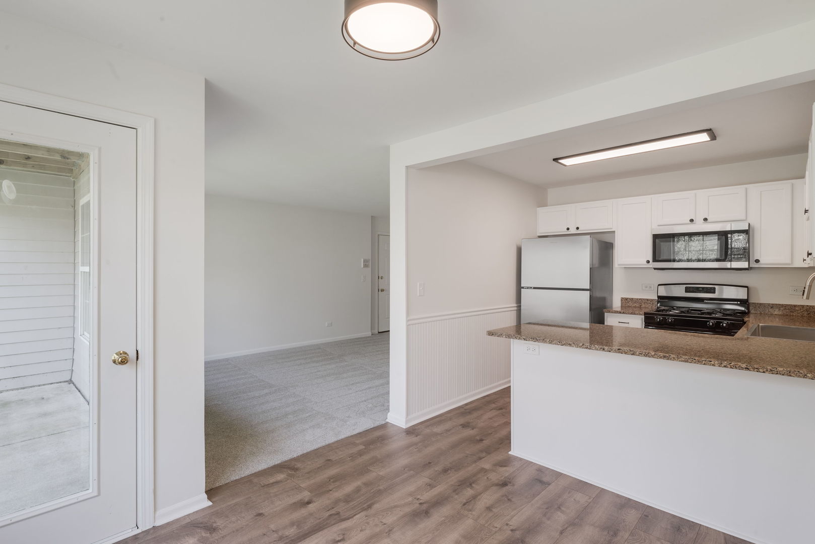 1129 N Red Oak Circle #2, Round Lake Beach, IL 60073