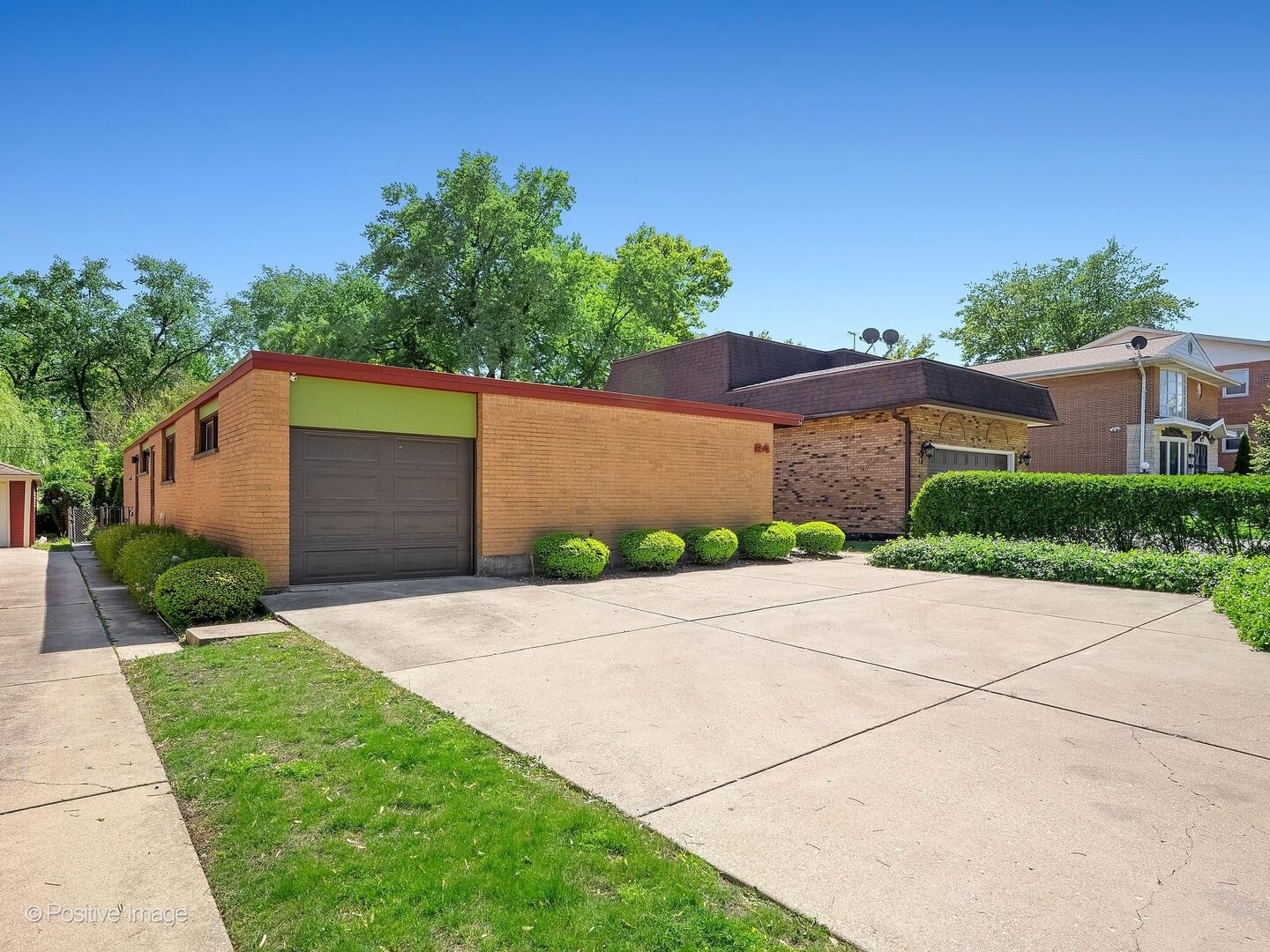 24 E Harding Avenue, La Grange Park, IL 60526