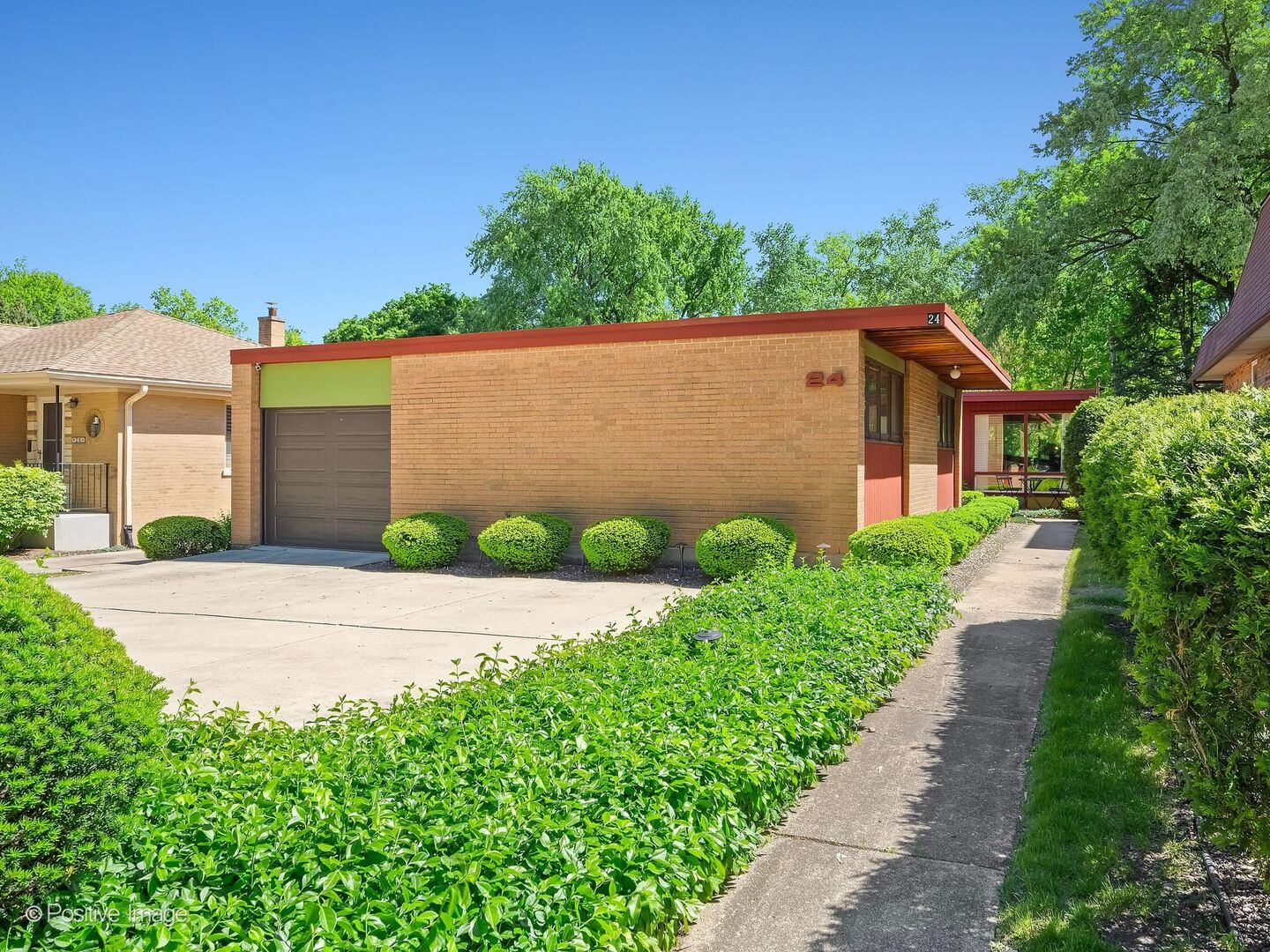 24 E Harding Avenue, La Grange Park, IL 60526
