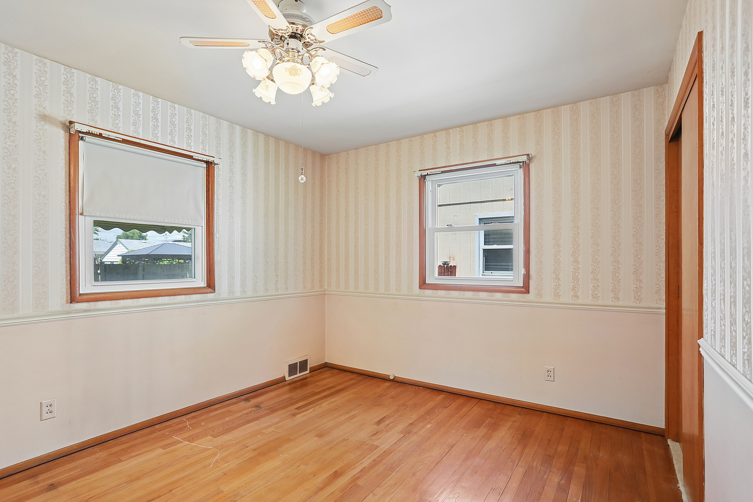 3106 Fairview Avenue, South Chicago Heights, IL 60411