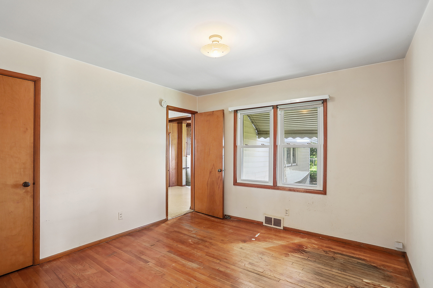 3106 Fairview Avenue, South Chicago Heights, IL 60411