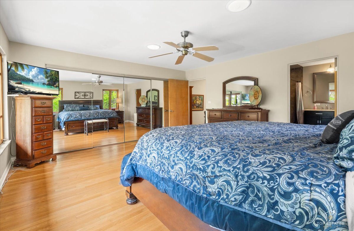 22446 N OLD BARRINGTON Road, North Barrington, IL 60010