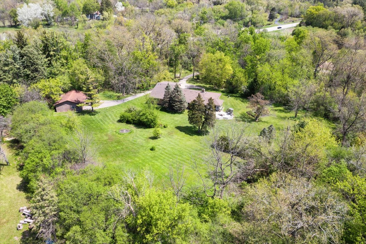 22446 N OLD BARRINGTON Road, North Barrington, IL 60010