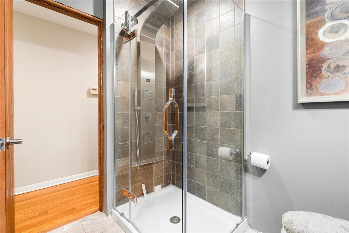 22446 N OLD BARRINGTON Road, North Barrington, IL 60010