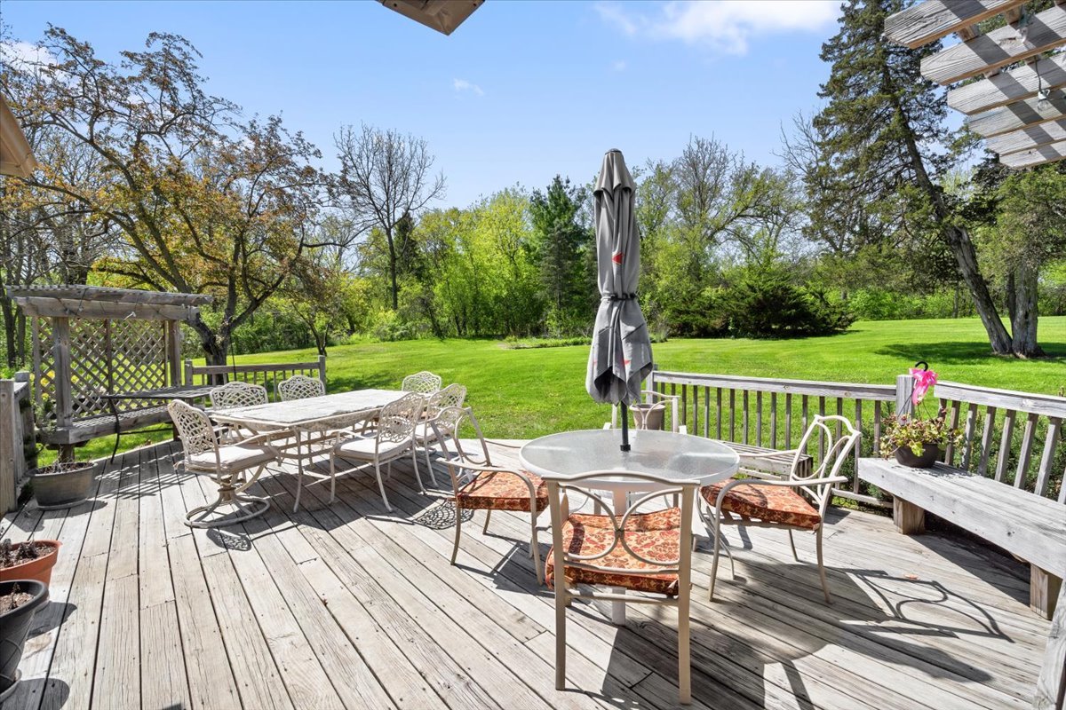 22446 N OLD BARRINGTON Road, North Barrington, IL 60010
