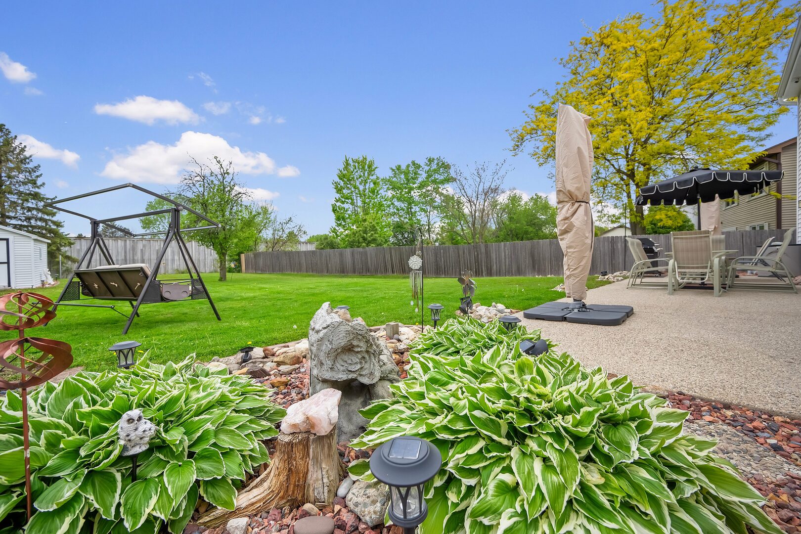 6806 Prairieview Avenue, Woodridge, IL 60517