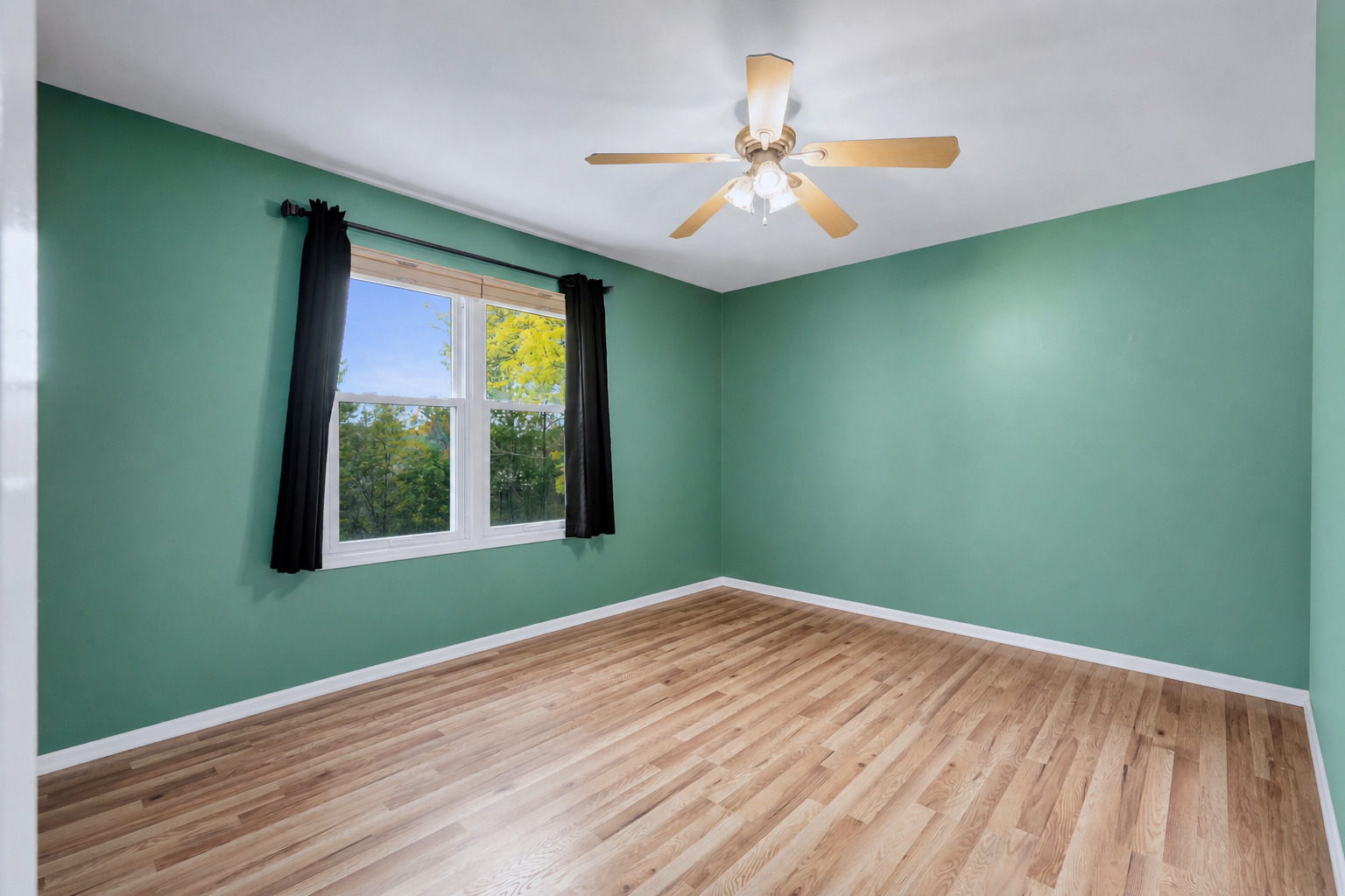 6806 Prairieview Avenue, Woodridge, IL 60517