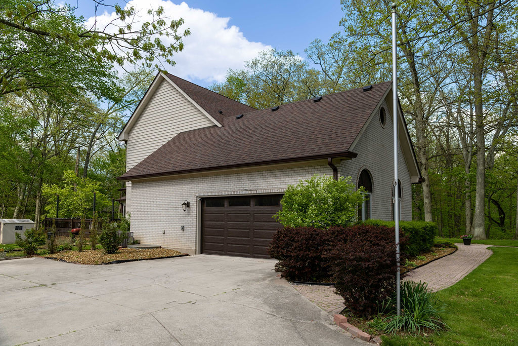 3208 E Buried Oak Drive, Crete, IL 60417