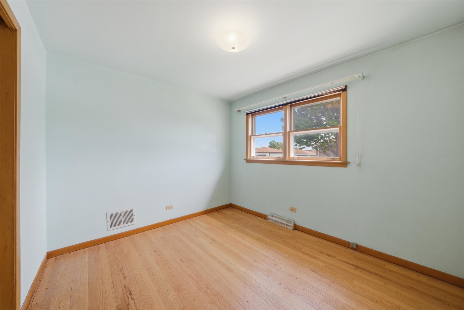 6500 W 64th Street, Chicago, IL 60638